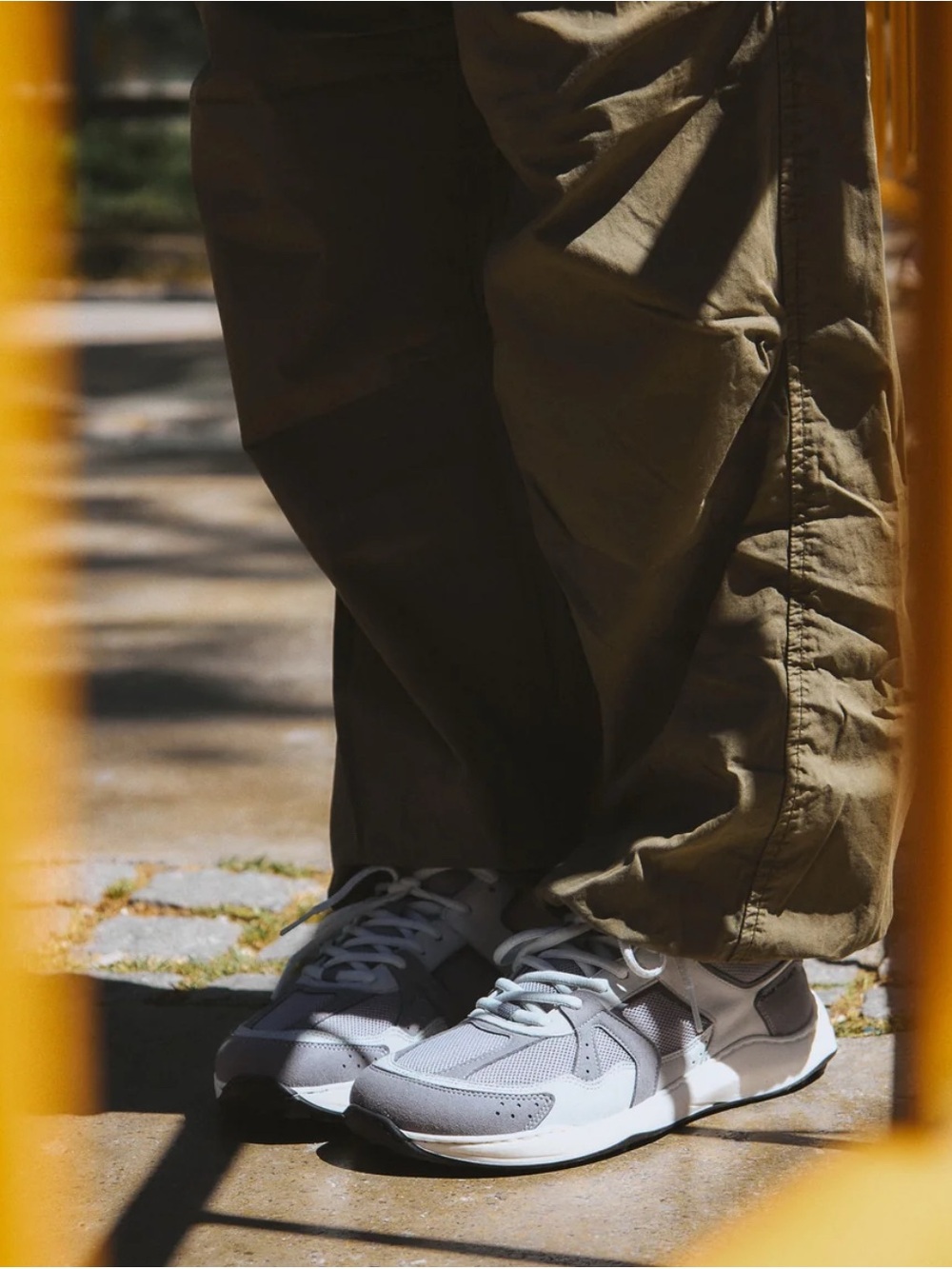OHNE PROJECT RETRO RUN BAREFOOT SNEAKER - SMOKE